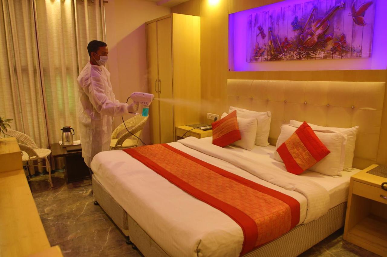 Hotel Shelton Nueva Delhi Exterior foto